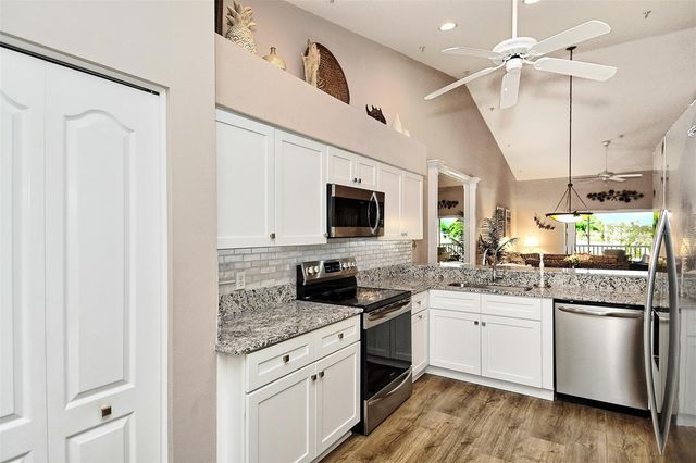 5251 MAHOGANY RUN AVENUE 525, Sarasota, FL 34241