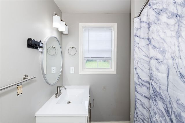 124 N 2nd Street, Tipp City, OH 45371