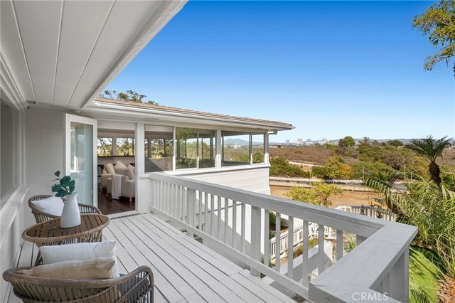 608 Saint James Place, Newport Beach, CA 92663