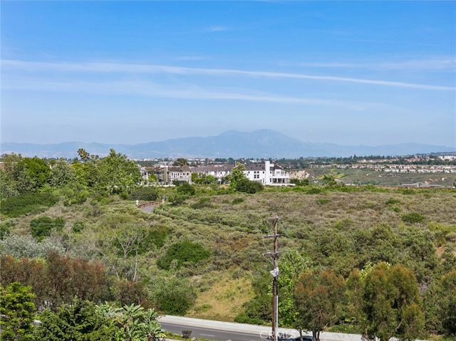 608 Saint James Place, Newport Beach, CA 92663