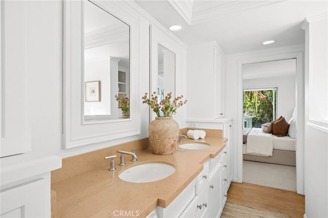 608 Saint James Place, Newport Beach, CA 92663