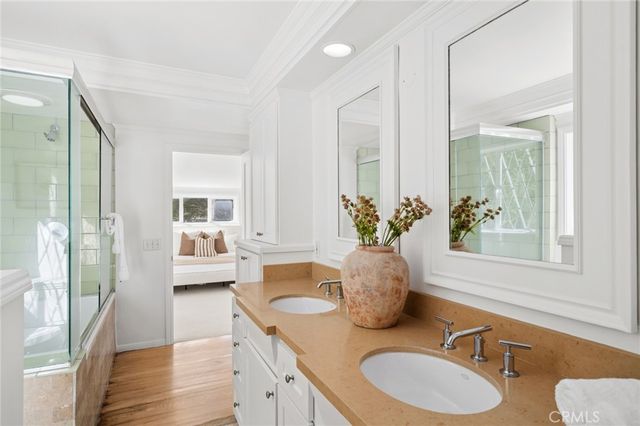 608 Saint James Place, Newport Beach, CA 92663