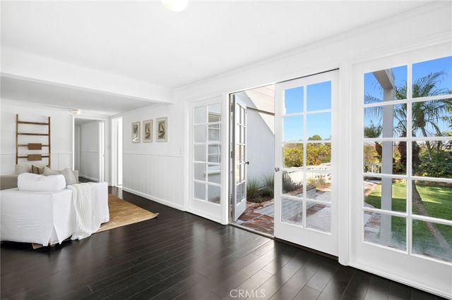 608 Saint James Place, Newport Beach, CA 92663