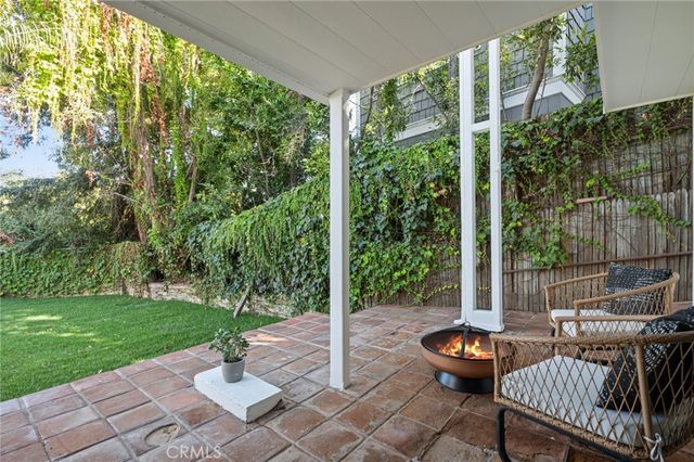 608 Saint James Place, Newport Beach, CA 92663