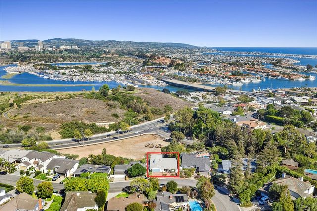 608 Saint James Place, Newport Beach, CA 92663