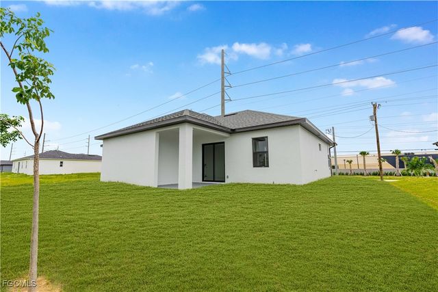1019 Kismet PKWY W, Cape Coral, FL 33993