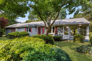 414 Beacon Avenue, Jamestown, RI 02835