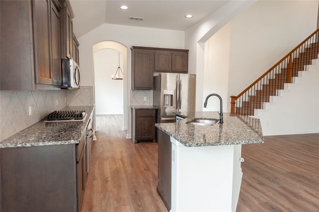 113 Brighton Drive, Desoto, TX 75115