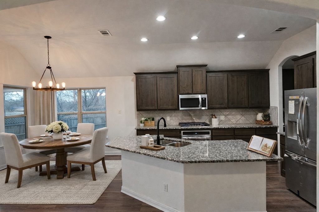 113 Brighton Drive, Desoto, TX 75115