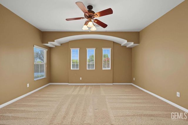 8622 Bolsena Lane, Bakersfield, CA 93312