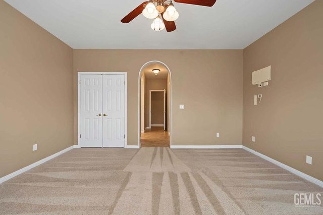 8622 Bolsena Lane, Bakersfield, CA 93312