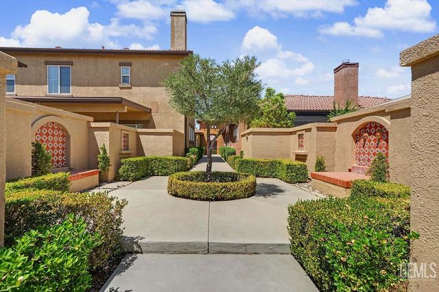 8622 Bolsena Lane, Bakersfield, CA 93312