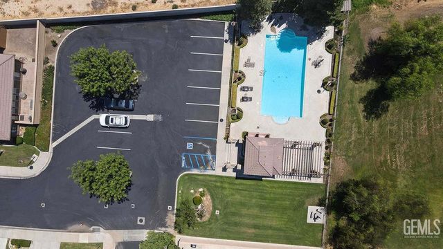 8622 Bolsena Lane, Bakersfield, CA 93312