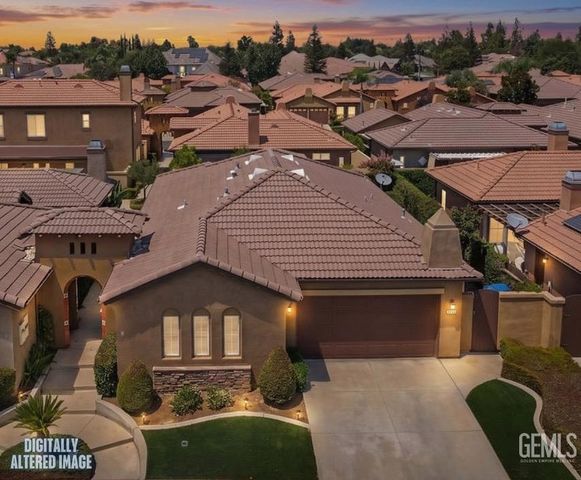8622 Bolsena Lane, Bakersfield, CA 93312