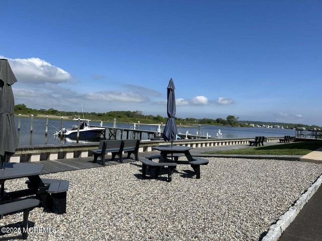 1382 Ocean Avenue 17A, Sea Bright, NJ 07760