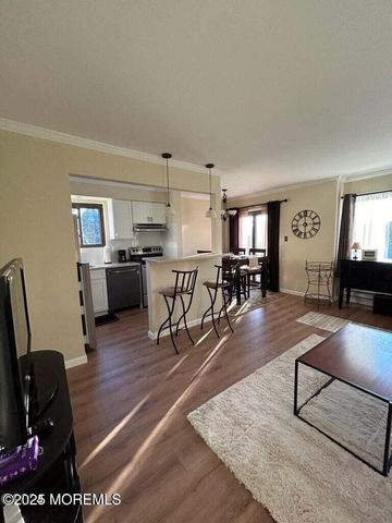 1382 Ocean Avenue 17A, Sea Bright, NJ 07760