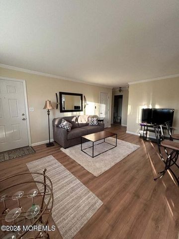 1382 Ocean Avenue 17A, Sea Bright, NJ 07760