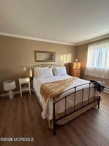 1382 Ocean Avenue 17A, Sea Bright, NJ 07760