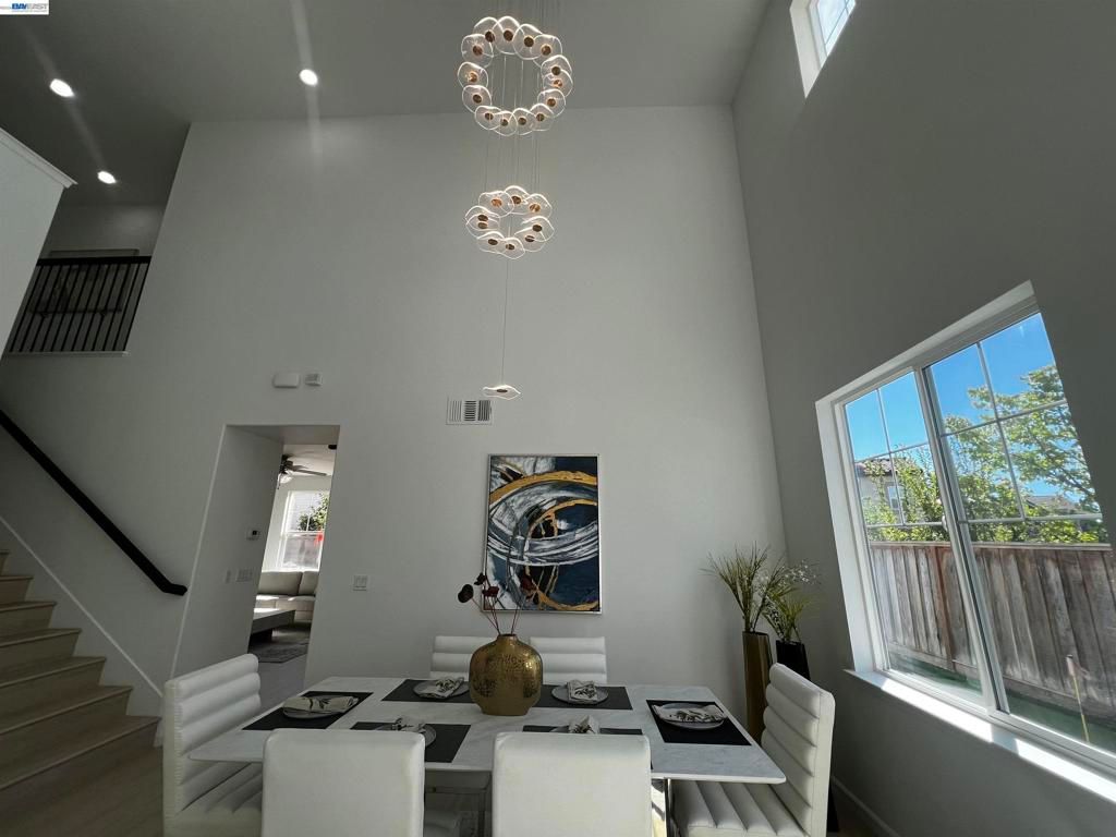 Image 19 of property listing at 5556 Wells Ln, San Ramon, CA 94582