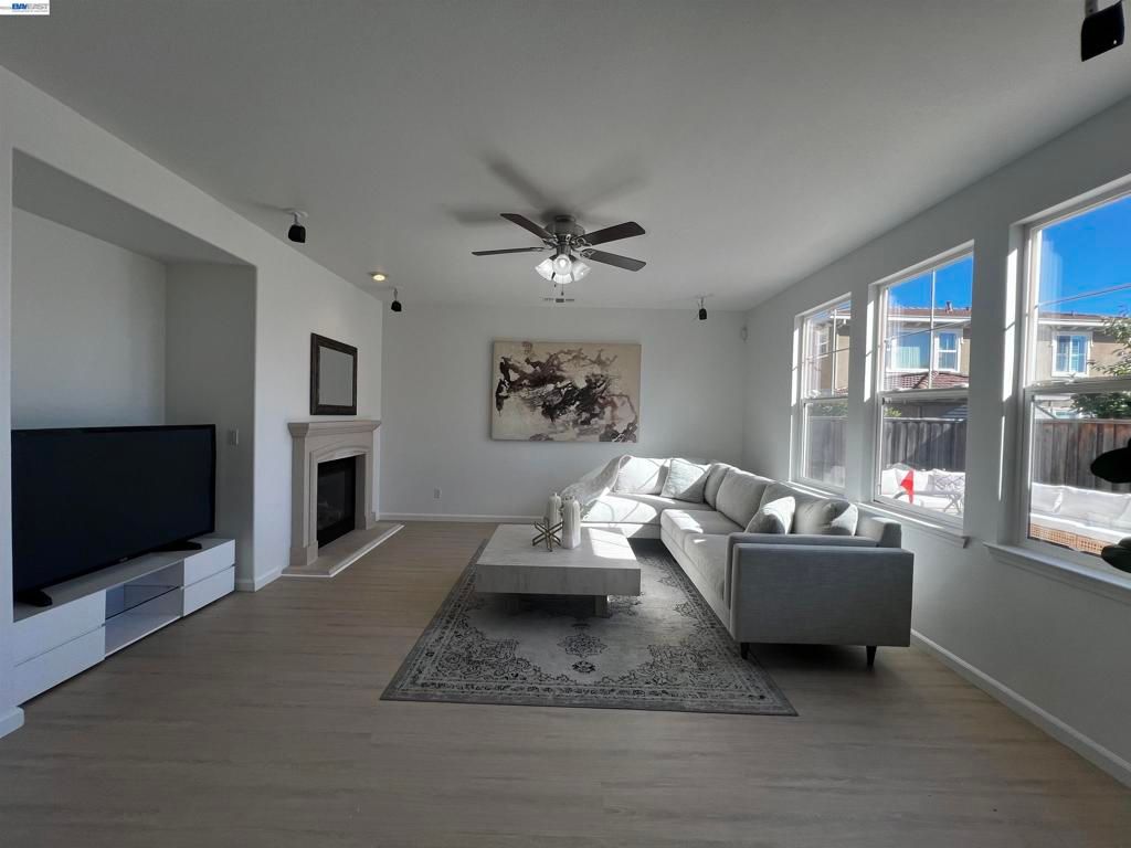 Image 20 of property listing at 5556 Wells Ln, San Ramon, CA 94582