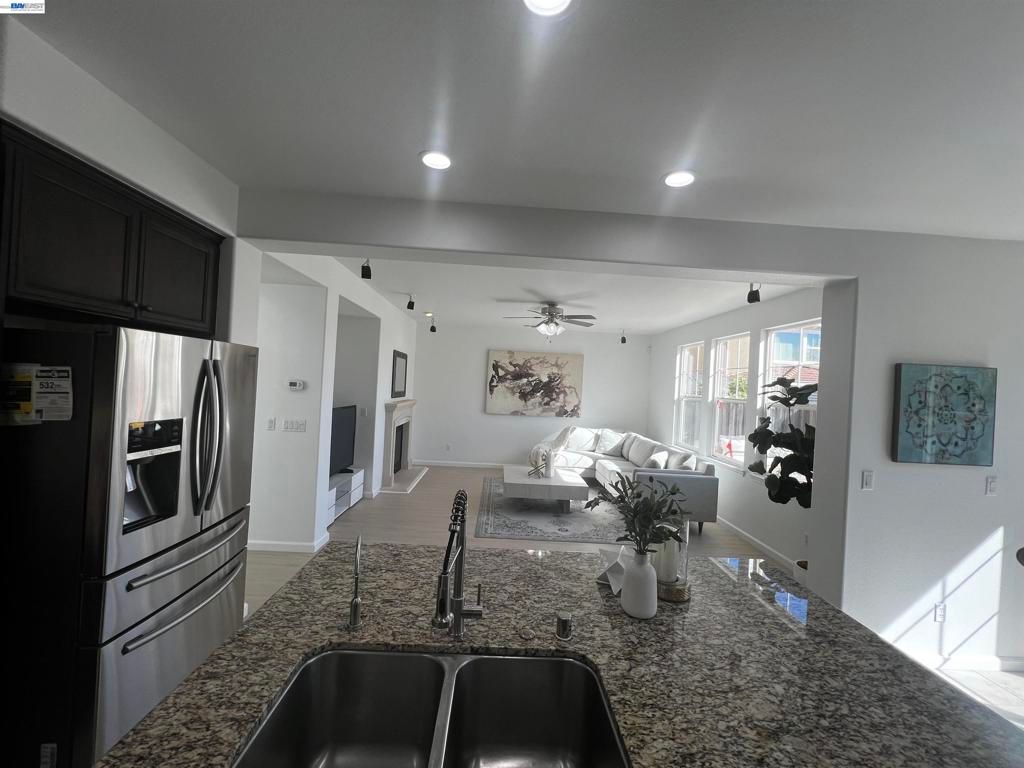 Image 23 of property listing at 5556 Wells Ln, San Ramon, CA 94582