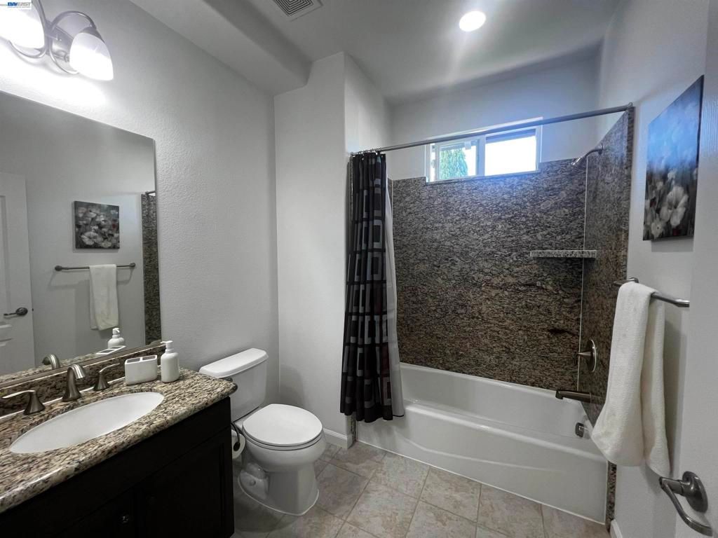 Image 48 of property listing at 5556 Wells Ln, San Ramon, CA 94582