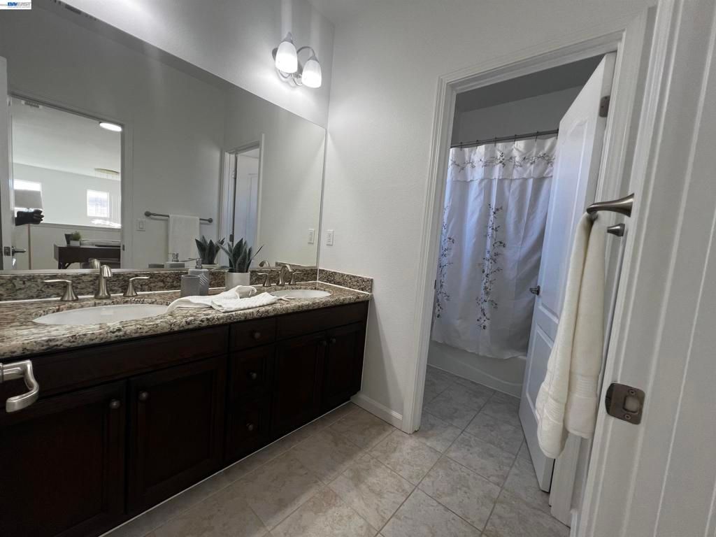 Image 55 of property listing at 5556 Wells Ln, San Ramon, CA 94582