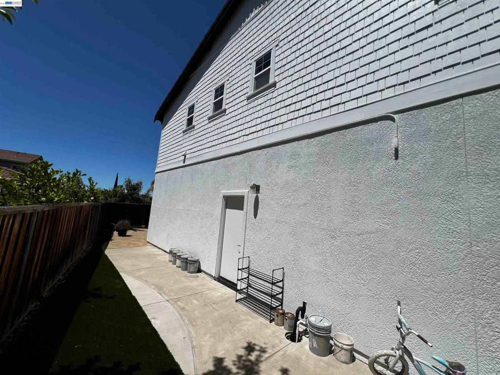 Image 9 of property listing at 5556 Wells Ln, San Ramon, CA 94582
