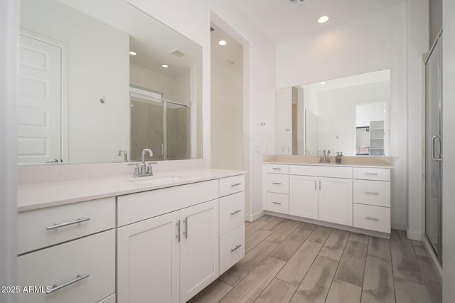 3179 W VIA DONA Road, Phoenix, AZ 85083