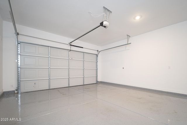 3179 W VIA DONA Road, Phoenix, AZ 85083