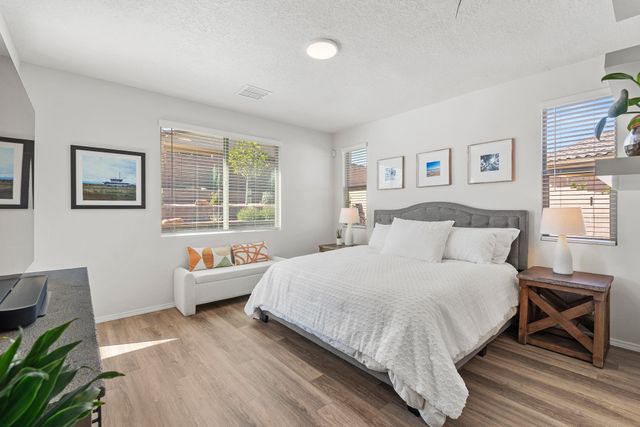 5417 Redtop Street NE, Rio Rancho, NM 87144