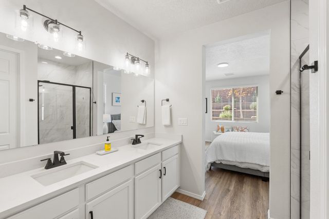 5417 Redtop Street NE, Rio Rancho, NM 87144