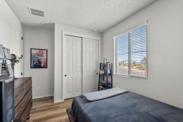 5417 Redtop Street NE, Rio Rancho, NM 87144