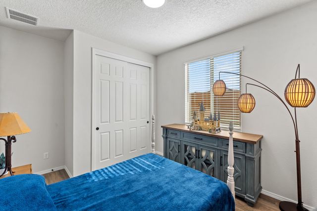 5417 Redtop Street NE, Rio Rancho, NM 87144