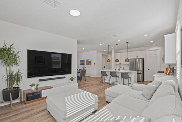 5417 Redtop Street NE, Rio Rancho, NM 87144