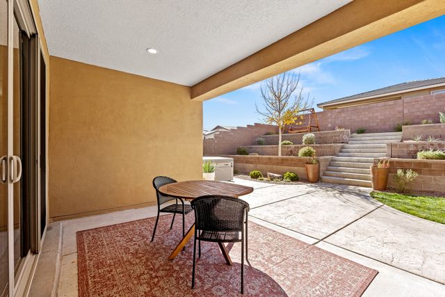 5417 Redtop Street NE, Rio Rancho, NM 87144