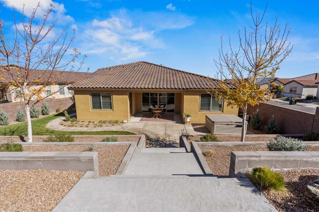 5417 Redtop Street NE, Rio Rancho, NM 87144