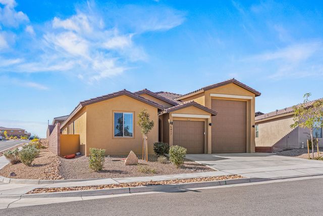 5417 Redtop Street NE, Rio Rancho, NM 87144