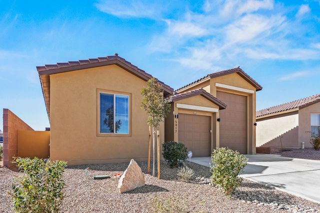 5417 Redtop Street NE, Rio Rancho, NM 87144