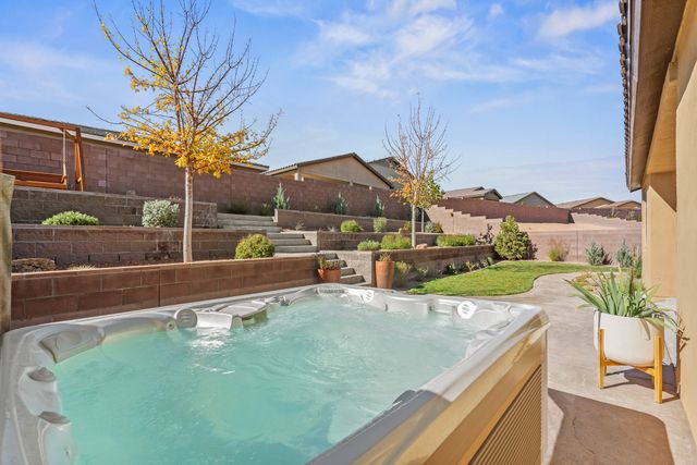 5417 Redtop Street NE, Rio Rancho, NM 87144