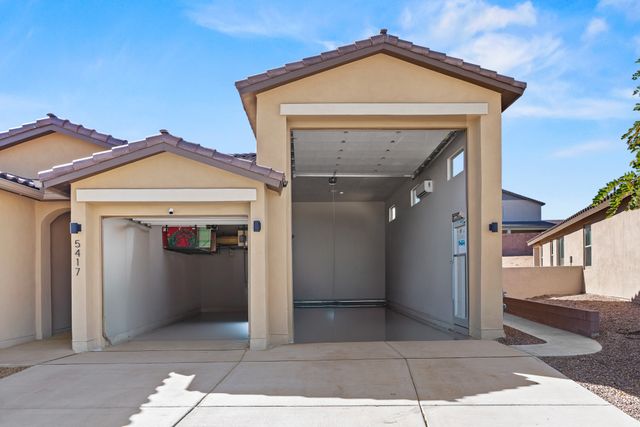 5417 Redtop Street NE, Rio Rancho, NM 87144