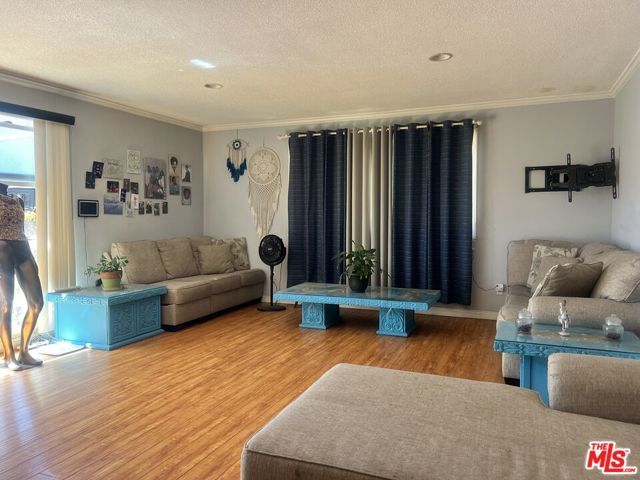 1706 W 124th Street, Los Angeles, CA 90047