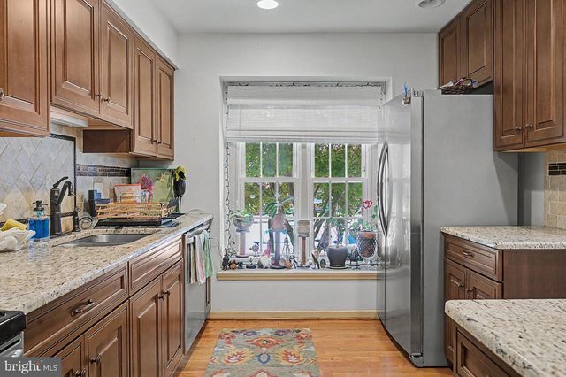 130 WOODEN CARRIAGE DR, Hockessin, DE 19707
