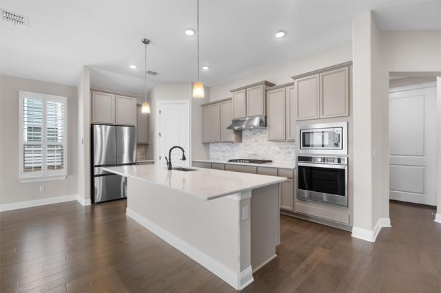 119 Twisting Crest CV, San Marcos, TX 78666