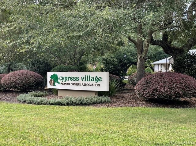 22 Mangrove Court N, Homosassa, FL 34446