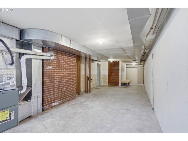 858 N 20TH Way, Cornelius, OR 97113