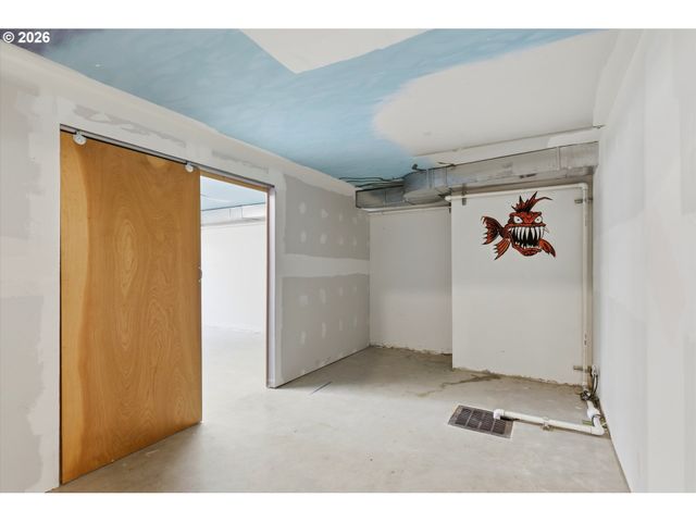 858 N 20TH Way, Cornelius, OR 97113