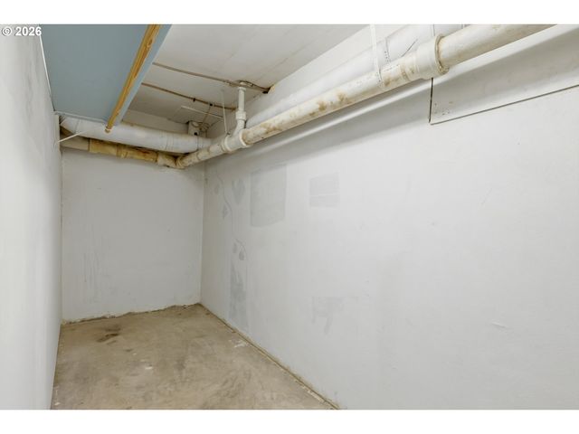 858 N 20TH Way, Cornelius, OR 97113