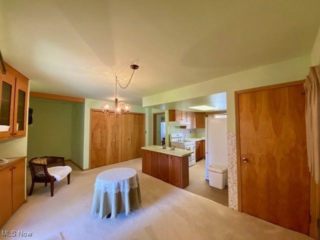 1325 Moncrest Drive NW, Warren, OH 44485