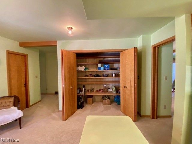 1325 Moncrest Drive NW, Warren, OH 44485